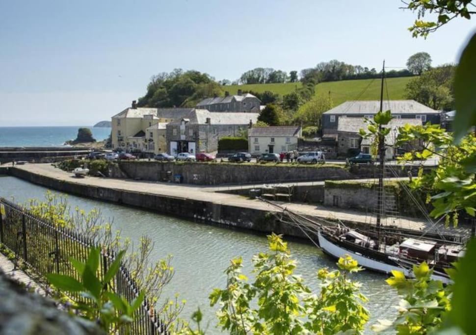 Stunning Apartment, Balconies, Private Beach, Coast Path Charlestown (Cornwall) Zewnętrze zdjęcie